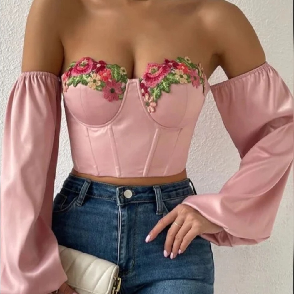 Boture Floral Embroidery Off Shoulder Lantern
Sleeve Bustier Top, Size Large